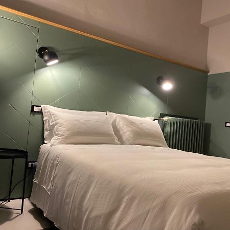 Casimiro Rooms เชซานา ภายนอก รูปภาพ