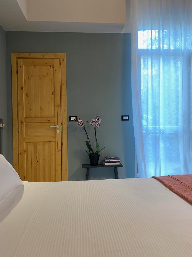Casimiro Rooms เชซานา ภายนอก รูปภาพ